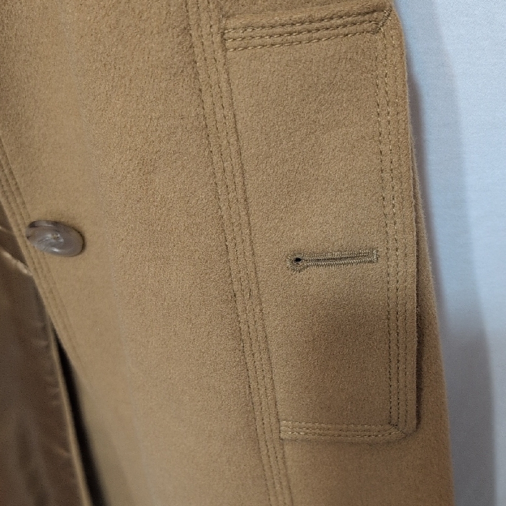Banana Republic Women's Tan Trench Coat - Picture 7 of 10